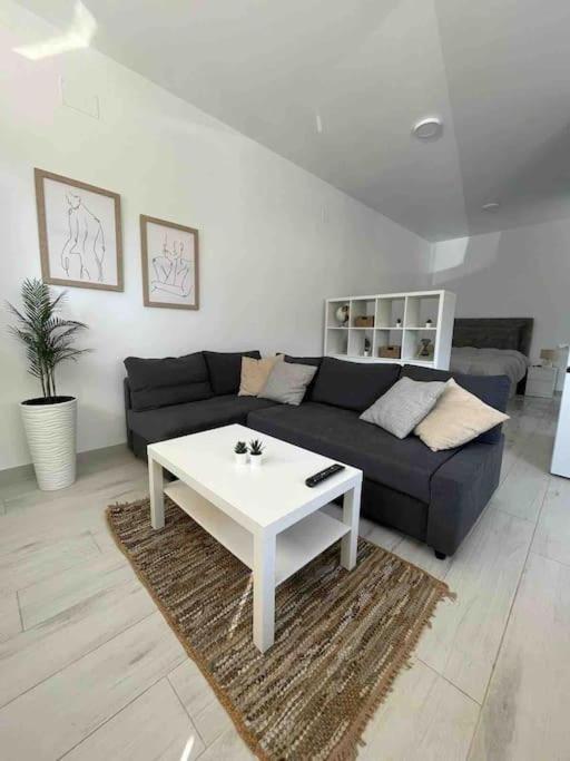 Estudio Playa La Misericordia Málaga Eksteriør bilde
