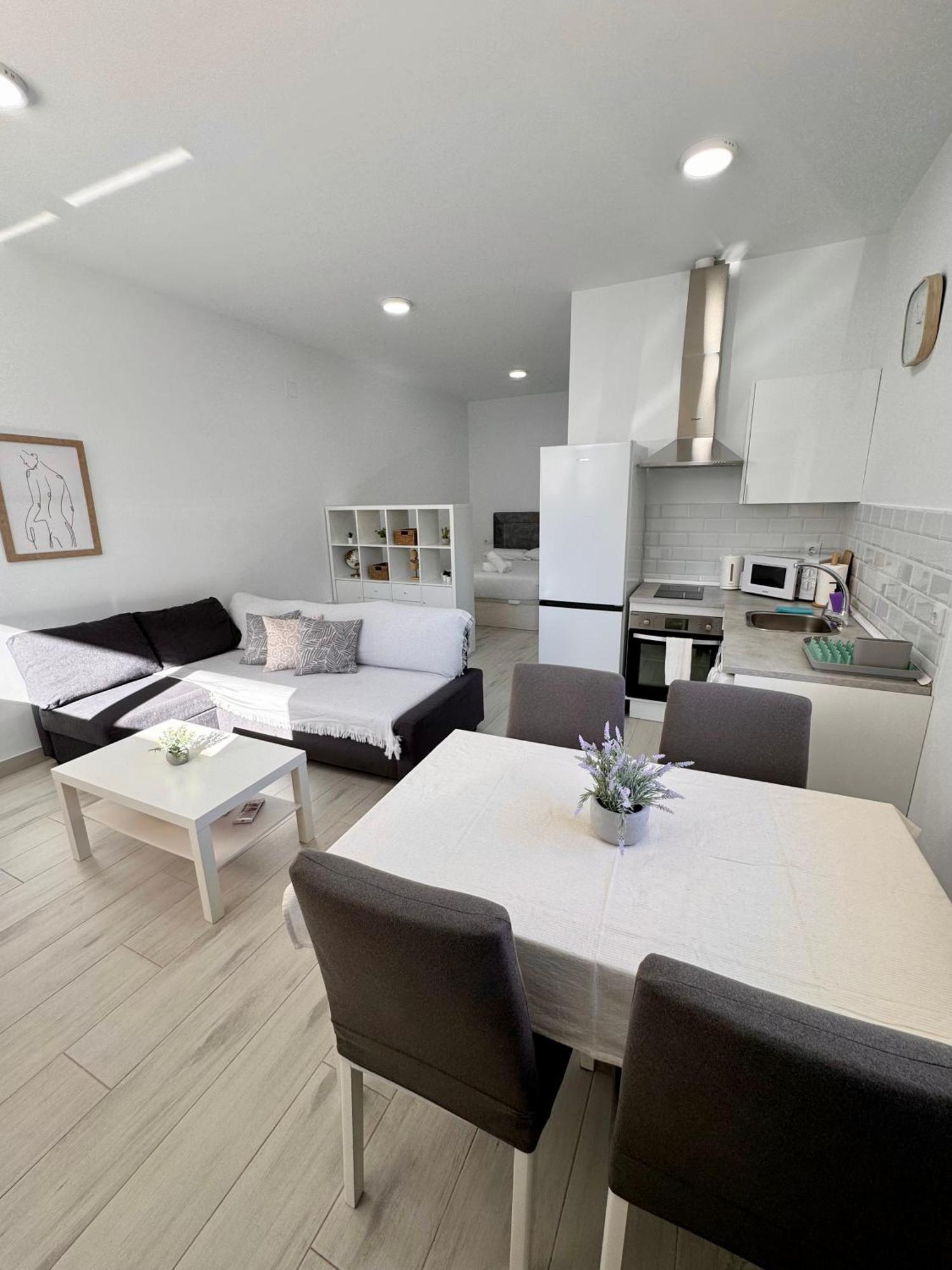 Estudio Playa La Misericordia Málaga Eksteriør bilde